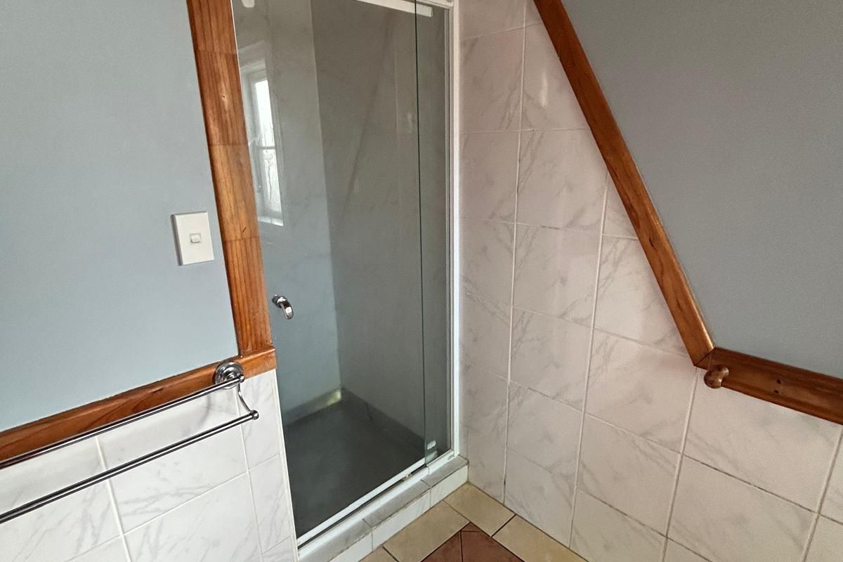 Spacious Villa in Double Grammar Zone - Bild 6