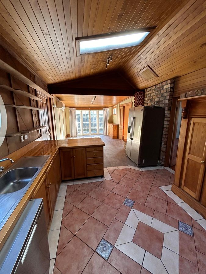 Spacious Villa in Double Grammar Zone