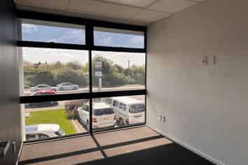 High Profile Offices Fronting Blenheim Rd