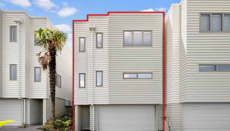 50/21 Hunters Park Drive, Three Kings
