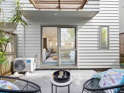 50/21 Hunters Park Drive, Three Kings