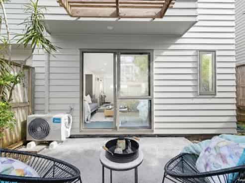 50/21 Hunters Park Drive, Three Kings