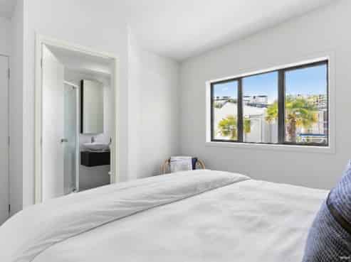 50/21 Hunters Park Drive, Three Kings