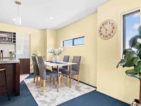 50/21 Hunters Park Drive, Three Kings