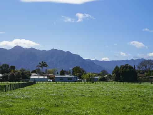 3 and 5 Barker Street, Waihou