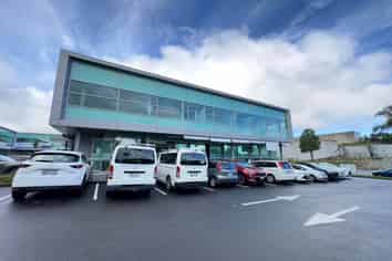 TURNKEY RESTAURANT OPPORTUNITY!

