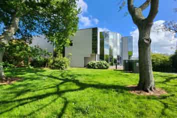 Smart Office Building in Central Hamilton
