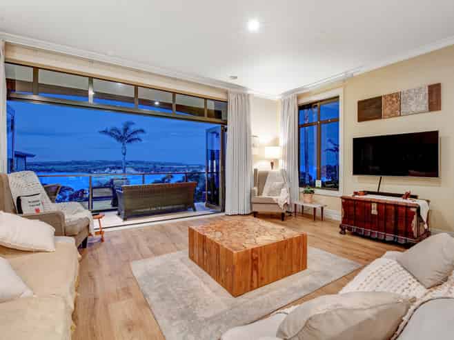 13 Pacific Cliffs Drive, Gulf Harbour