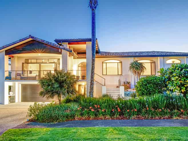 13 Pacific Cliffs Drive, Gulf Harbour