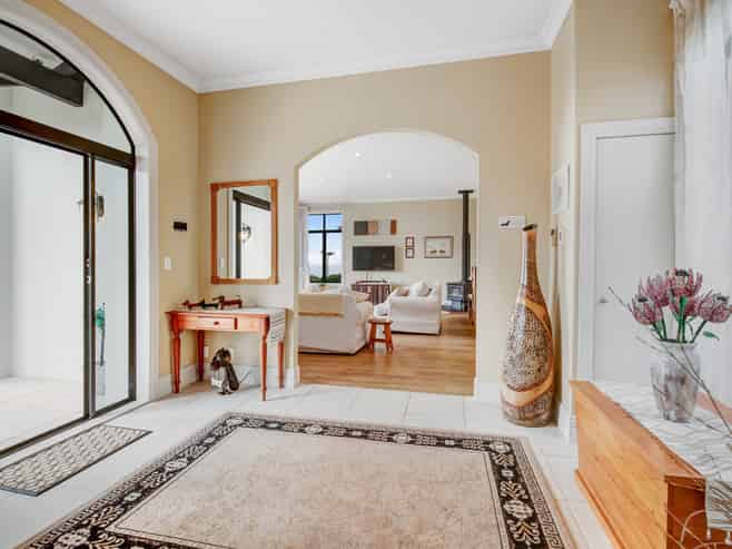13 Pacific Cliffs Drive, Gulf Harbour