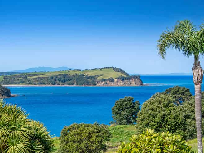 13 Pacific Cliffs Drive, Gulf Harbour