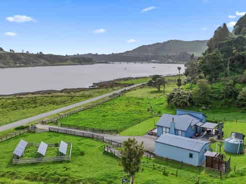 139 Te Mahoe Road, Mokau