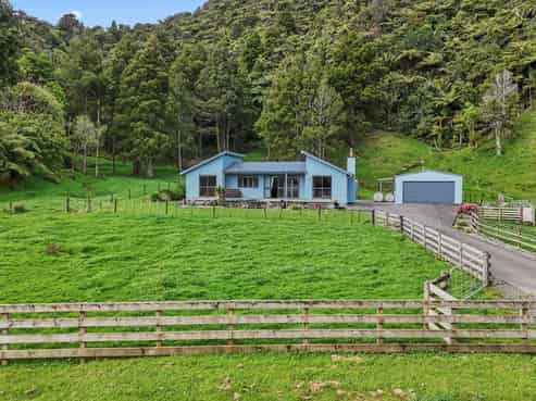 139 Te Mahoe Road, Mokau