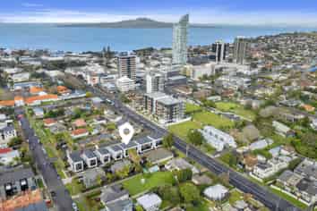 6/45 Anzac Street, Takapuna