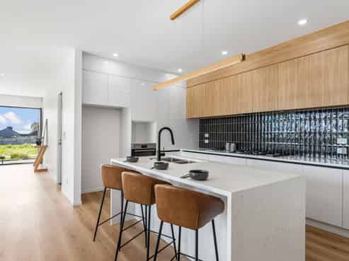 4 Dame Nganeko Drive, Glenbrook