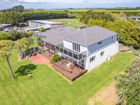 100 Western Line, Brunswick