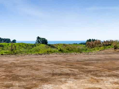6 Te Ara Karoiroa, Hurford