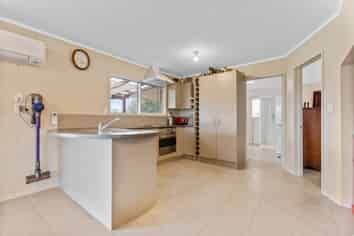53 Hillview Road, Alexandra