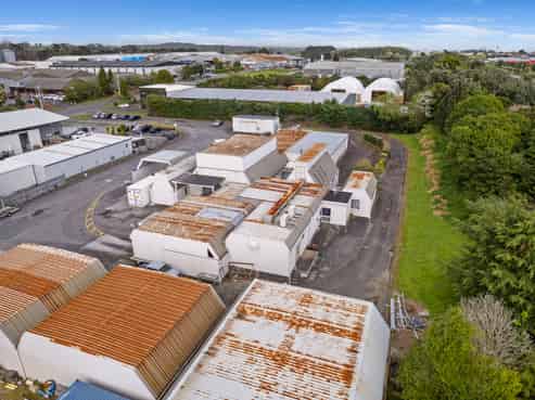 Multi-tenanted industrial with real upside