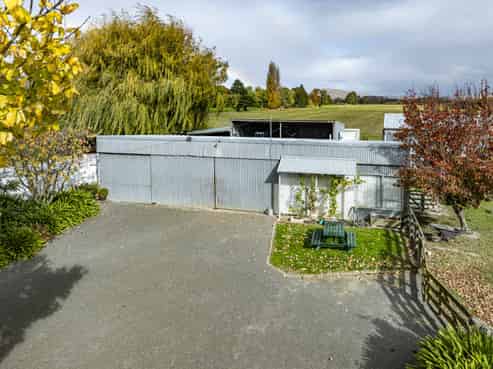 125 Longlands Road West, Longlands