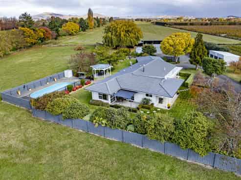125 Longlands Road West, Longlands