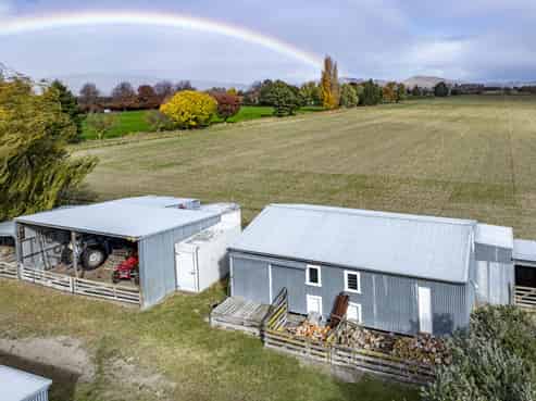 125 Longlands Road West, Longlands