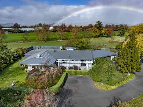 125 Longlands Road West, Longlands