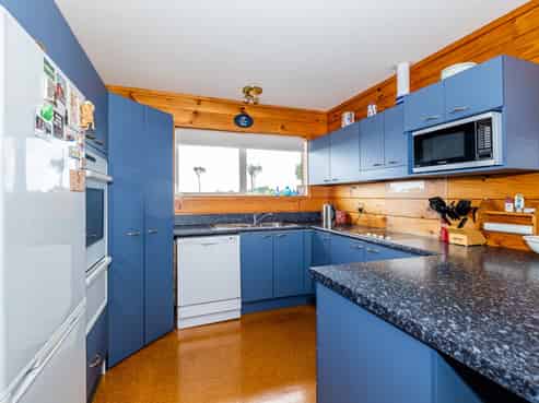 587 Pleasant Point Highway, Levels