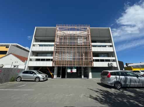 High-Profile Opportunity in Riccarton