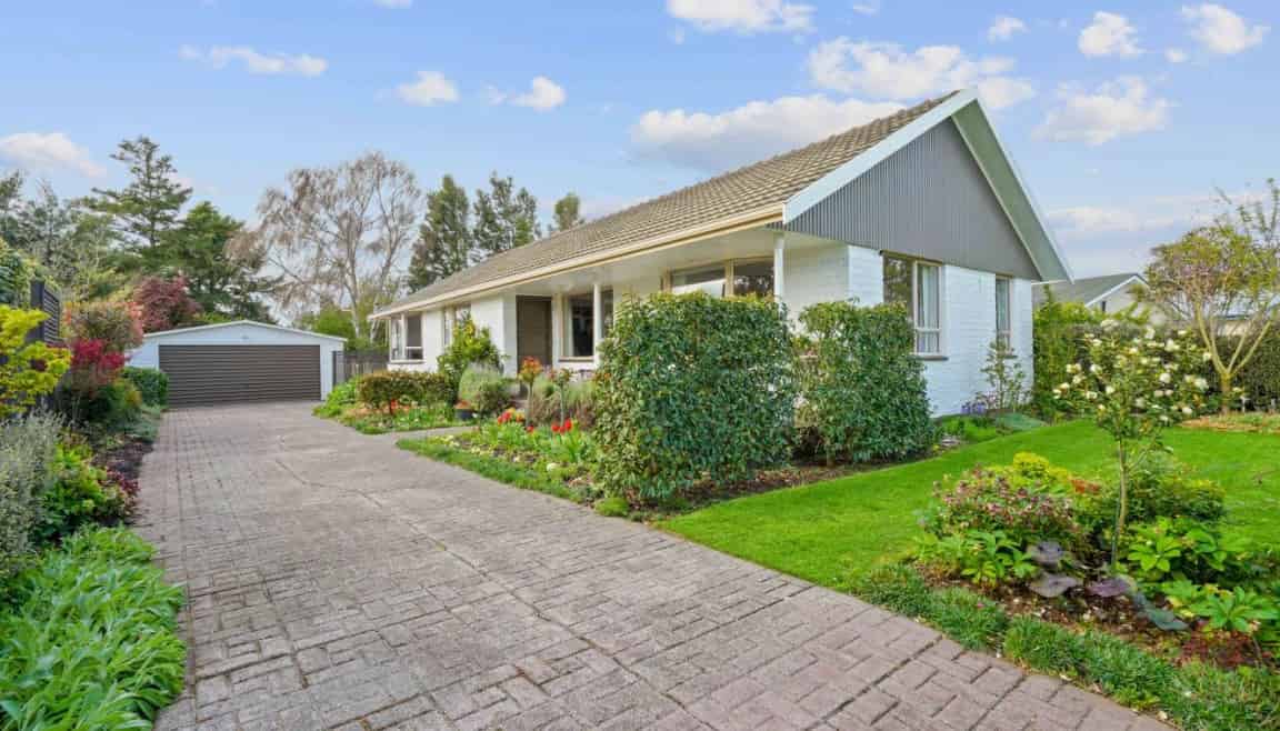 Sold 28 Oldham Crescent, Halswell realestate.co.nz