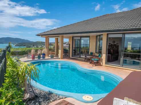 11 Oden Hill, Coopers Beach