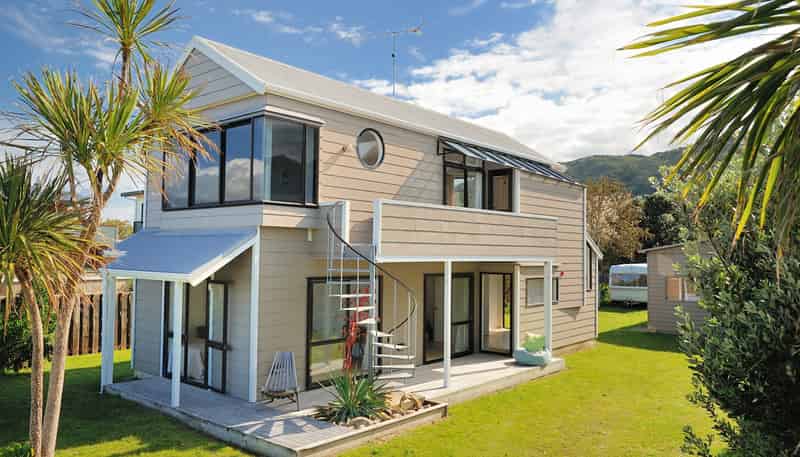 23 Judges Parade, Mahia