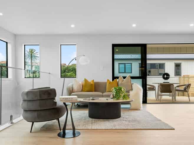 37 Pinecrest Drive, Gulf Harbour