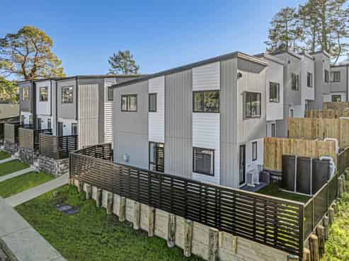 58 - 60 Kemp Road, Massey