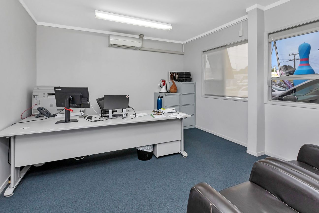Affordable, convenient and ample parking - Ansicht 5