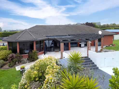 358 Hadlow Road, Hadlow