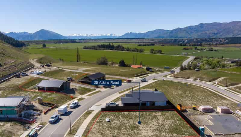 35 Atkins Road, Lake McKay, Luggate