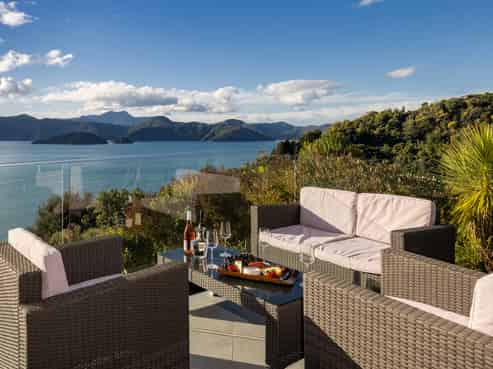 1 Cooks Ridge Waikawa Bay, Picton