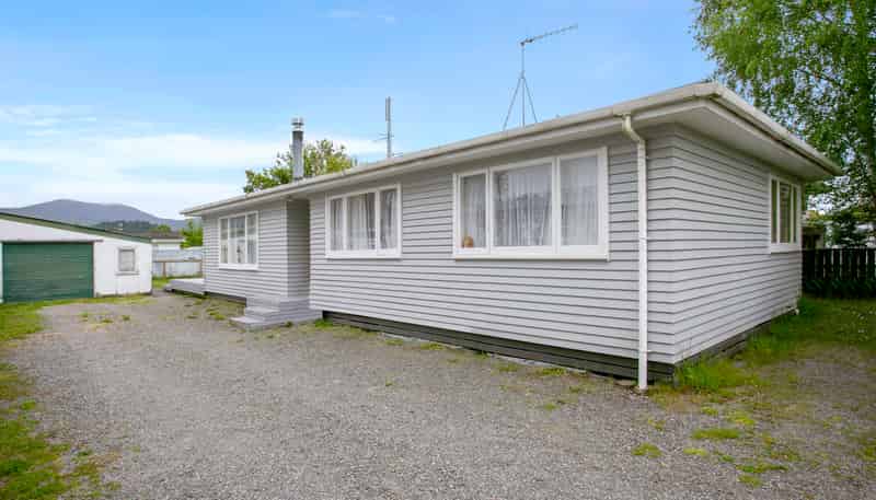 1/35 Te Rangitautahanga Road, Turangi