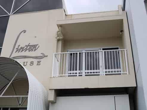 Quality Office Suite Close to the Square