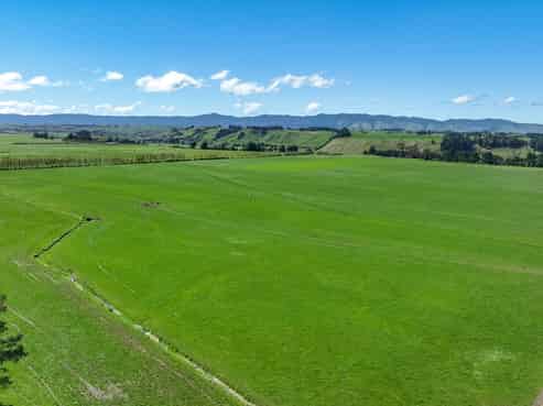 1678 Kimbolton Road, Cheltenham