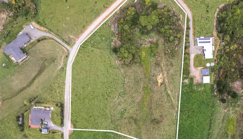 42 Serenity Lane, LEVIN