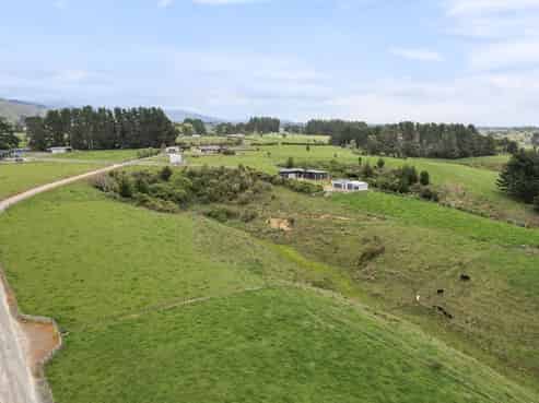 42 Serenity Lane, LEVIN