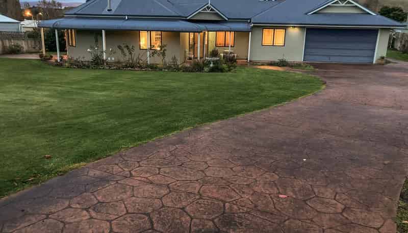 20 Paraekaretu Street, Hunterville