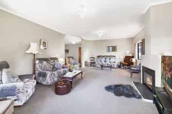 20 Paraekaretu Street, Hunterville