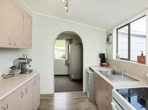 1689 Waingake Road, Waingake