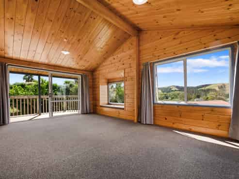 9 Empressa Heights, Helensville
