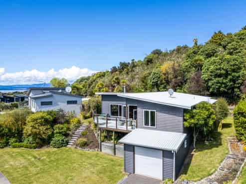11 Poriwira Drive, Whareroa
