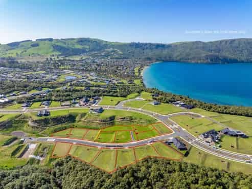 00 Seven Oaks, Kinloch