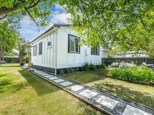 16 Broadway Avenue, Waikuku Beach